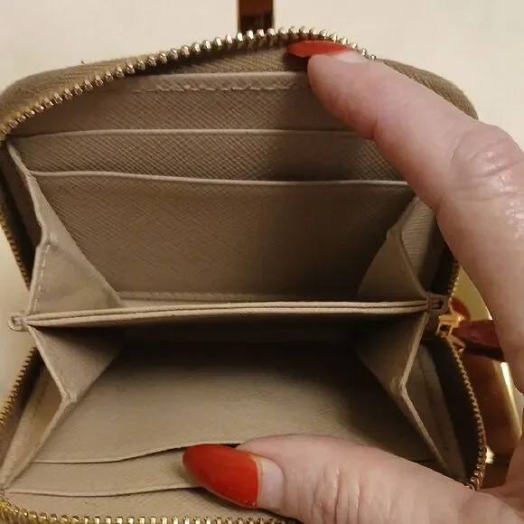 Prada Pink Saffiano Leather Wallet - Picture 2 of 8